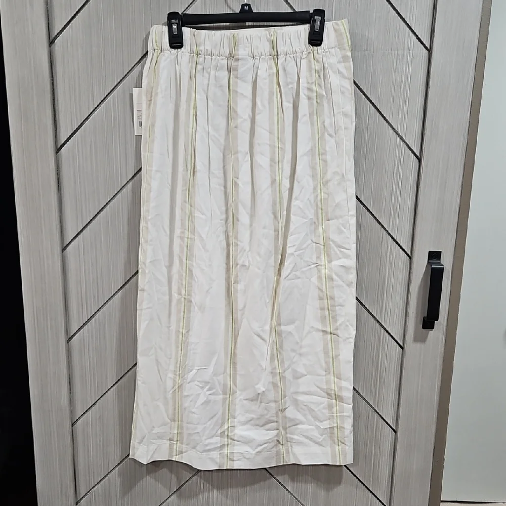 A New Day Striped Pencil Skirt in Tan and Green - Picture 4 of 4